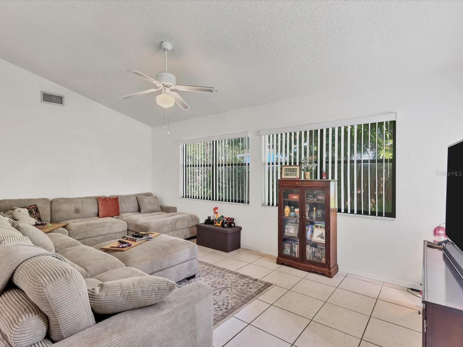 Image 14 of 26 For 1014 44th Street W