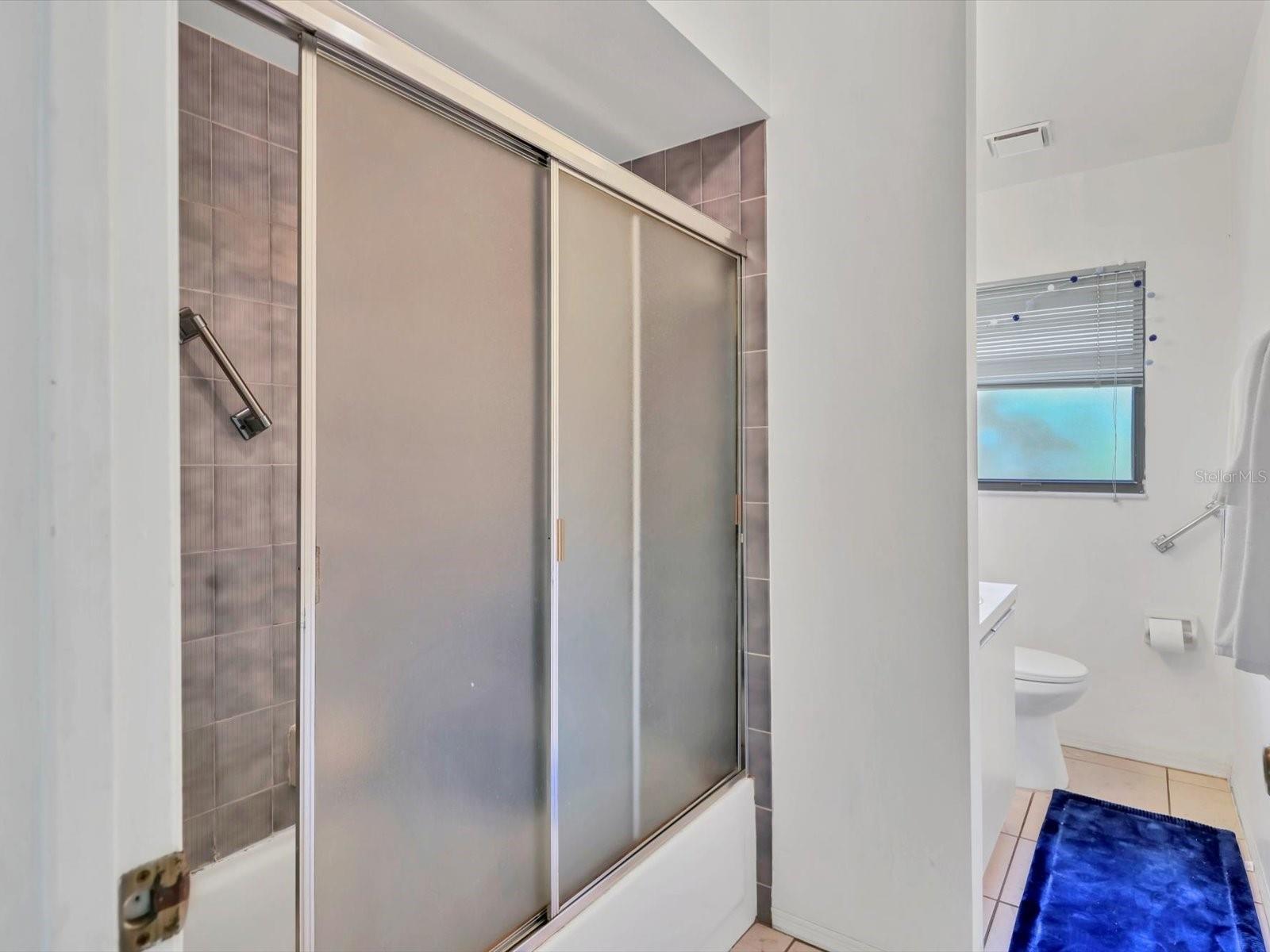 Image 16 of 26 For 1014 44th Street W