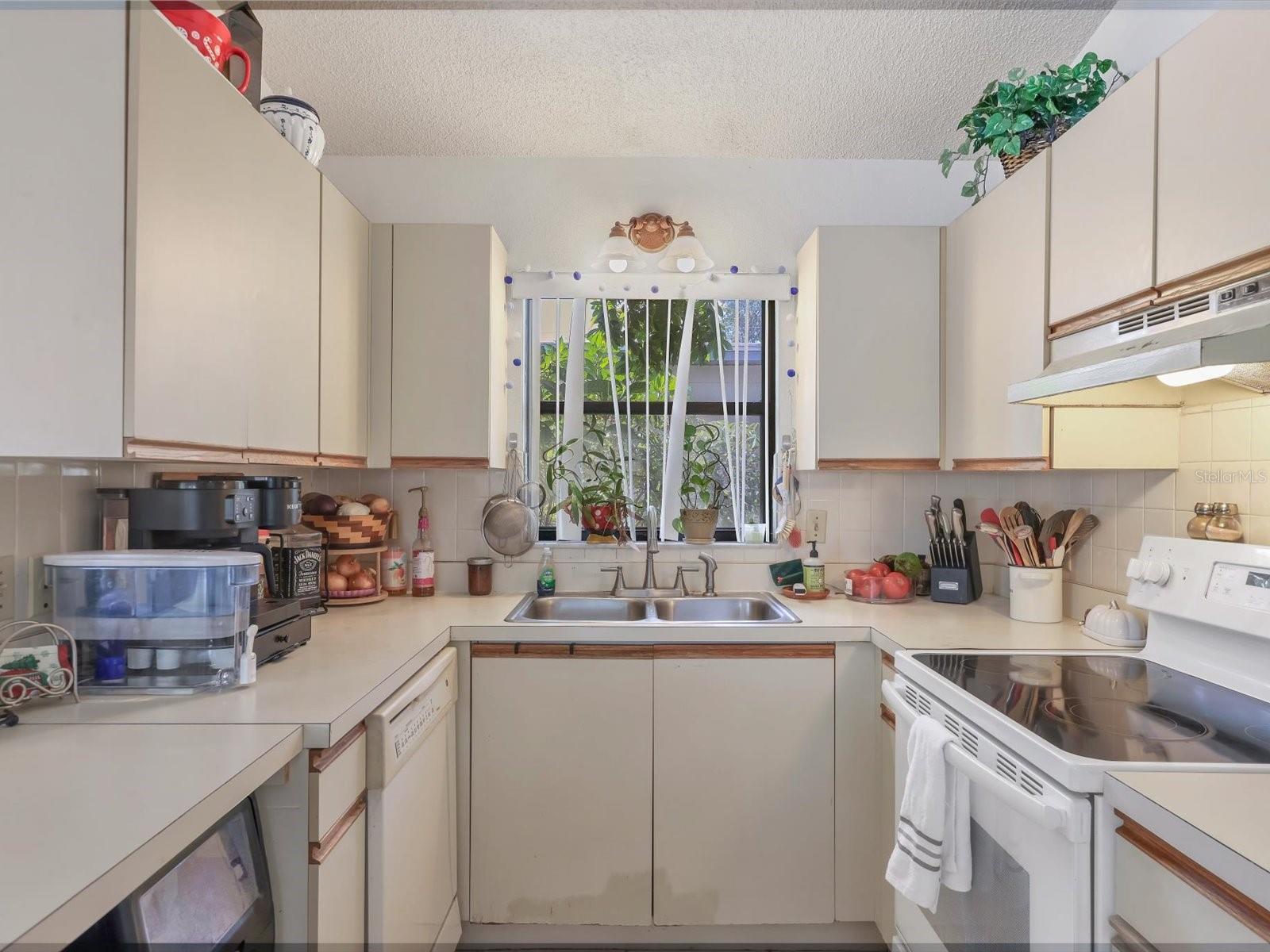 Image 9 of 26 For 1014 44th Street W