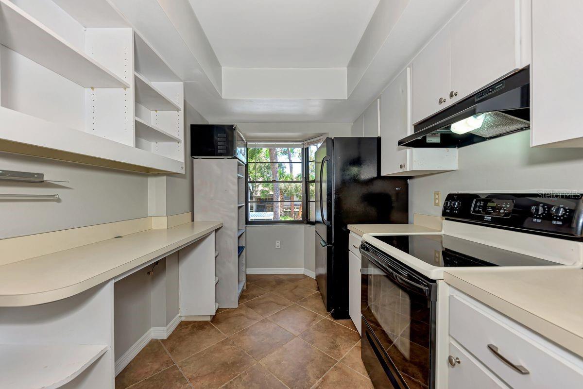 Image 11 of 23 For 5645 Summer Side Lane 40b