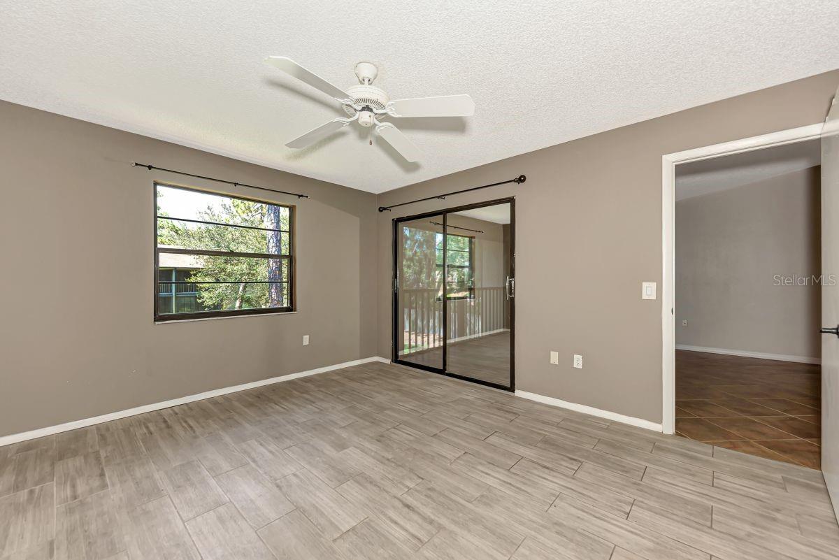 Image 13 of 23 For 5645 Summer Side Lane 40b