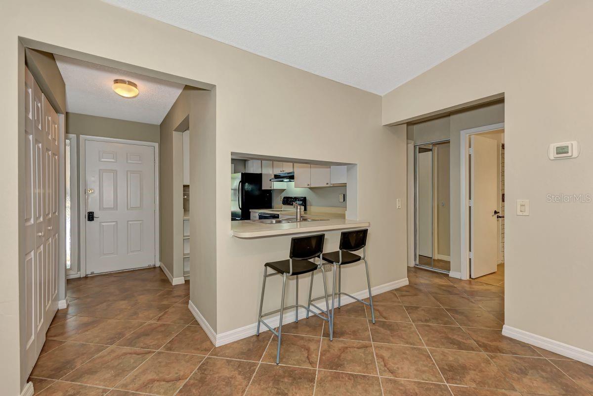 Image 7 of 23 For 5645 Summer Side Lane 40b