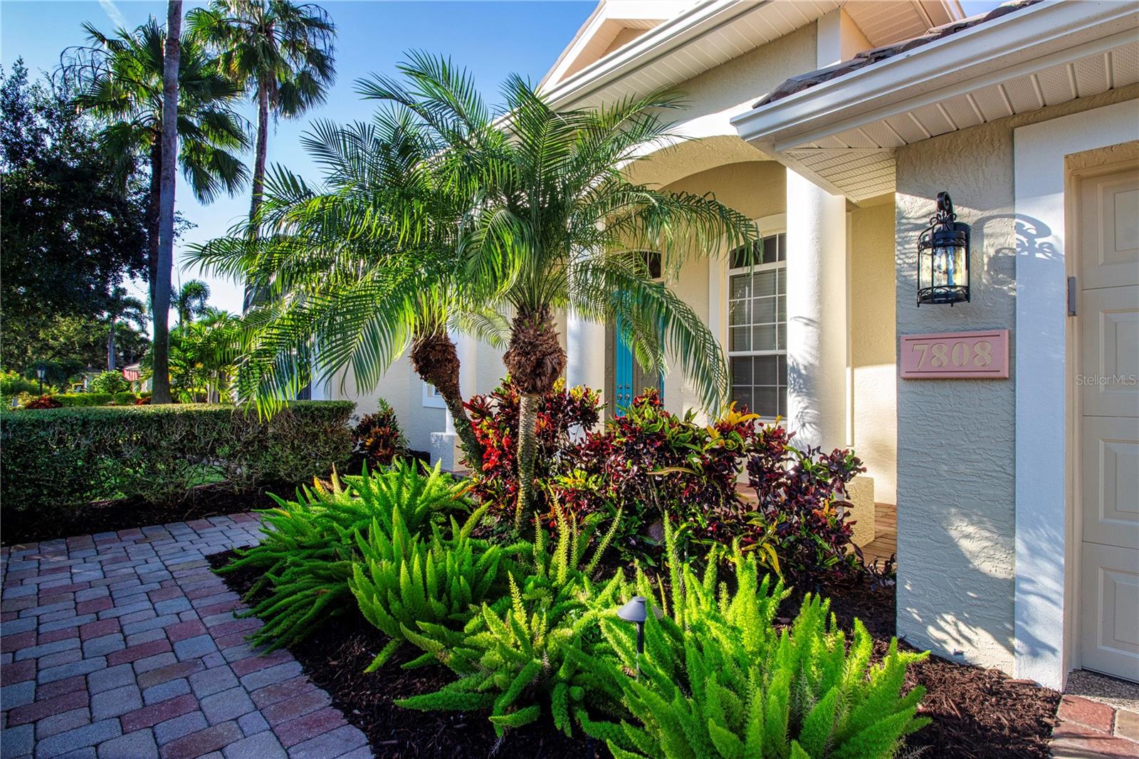 Image 4 of 4 For 7808 Crest Hammock Way