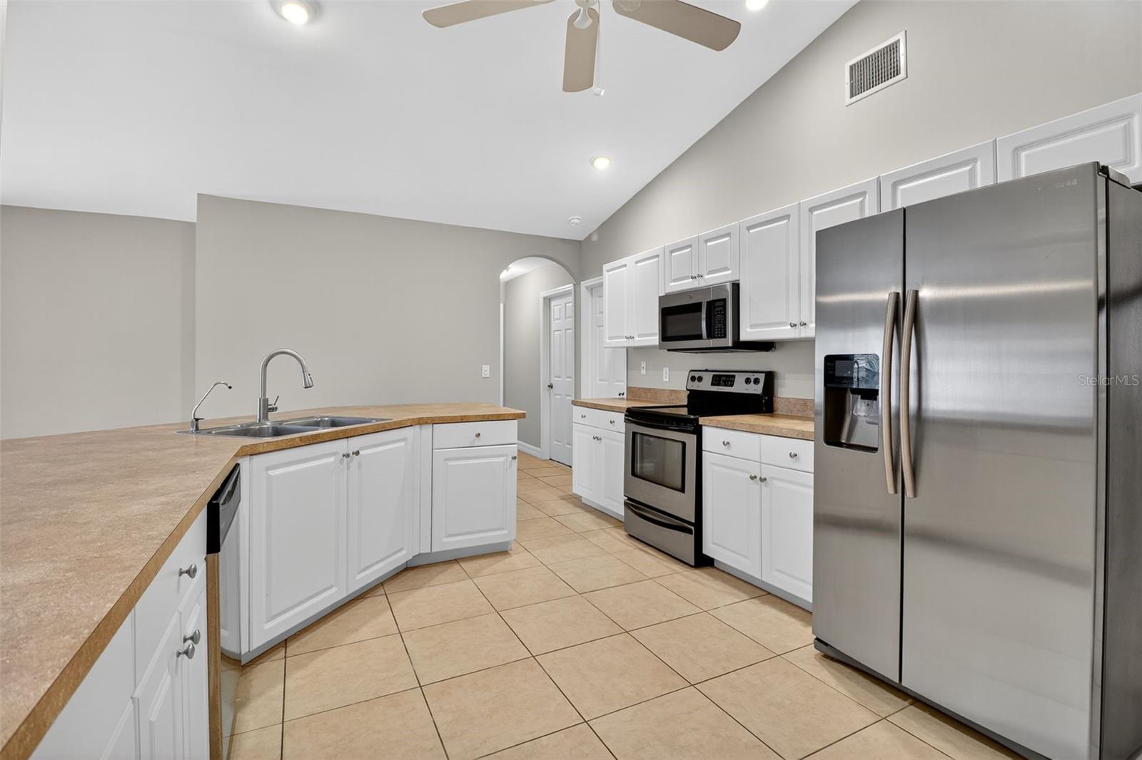 Image 13 of 33 For 3728 3rd Street