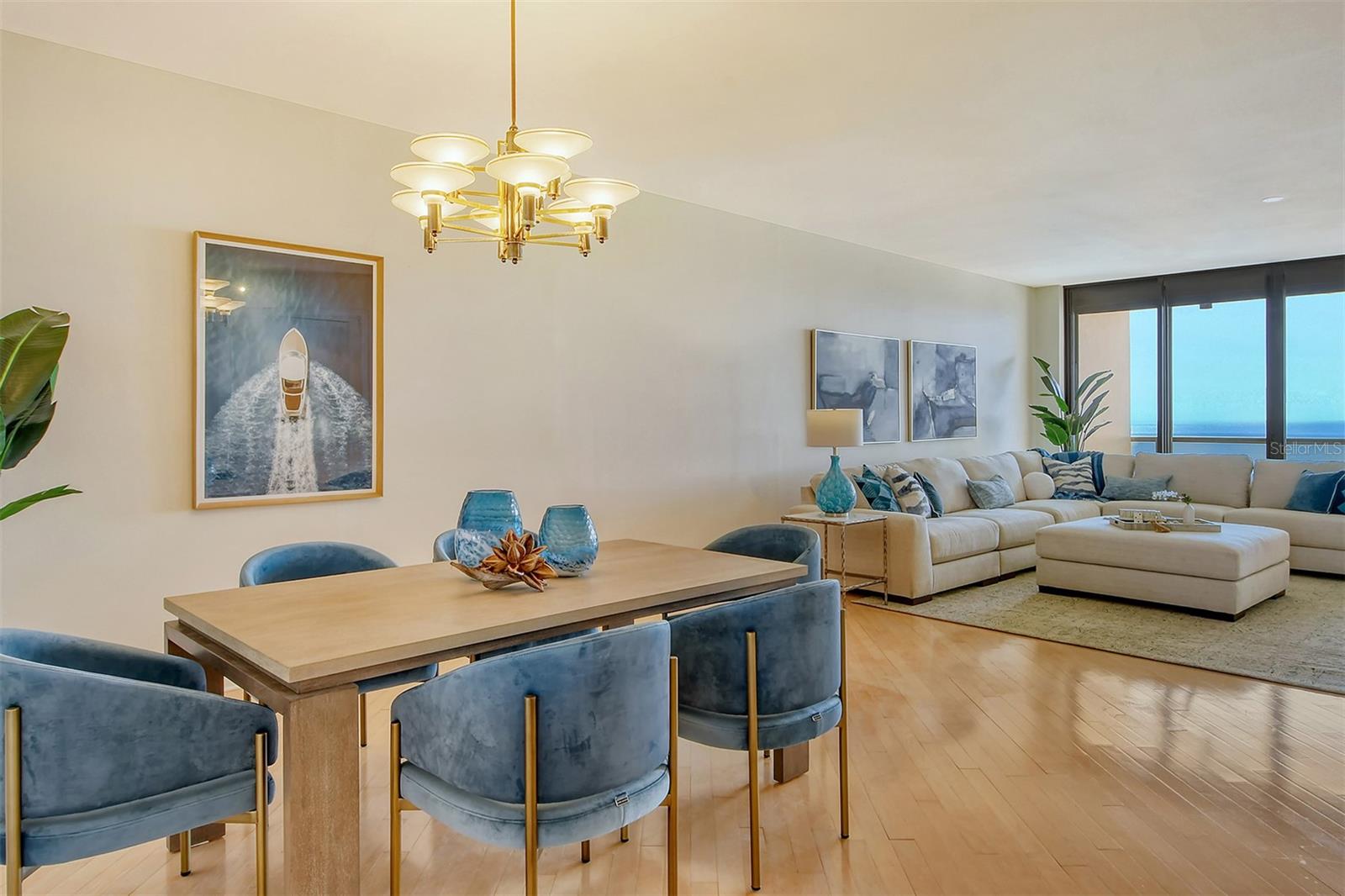 Image 10 of 48 For 415 L Ambiance Drive C703