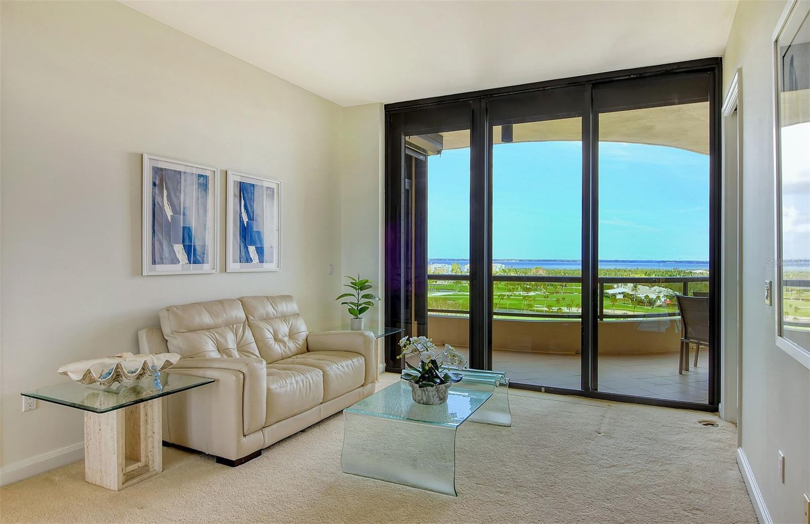 Image 26 of 48 For 415 L Ambiance Drive C703