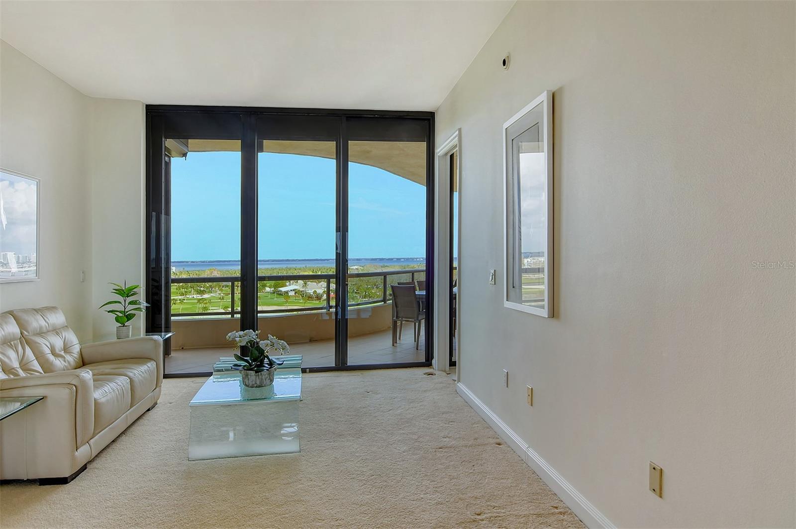 Image 27 of 48 For 415 L Ambiance Drive C703