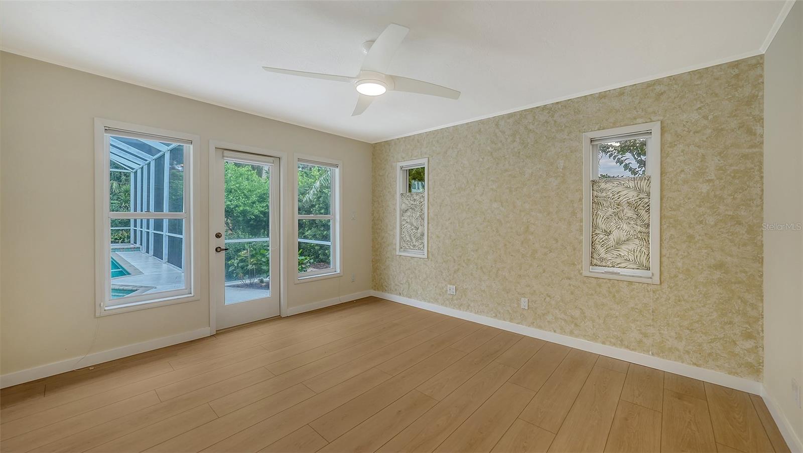 Image 20 of 45 For 734 Indian Beach Circle