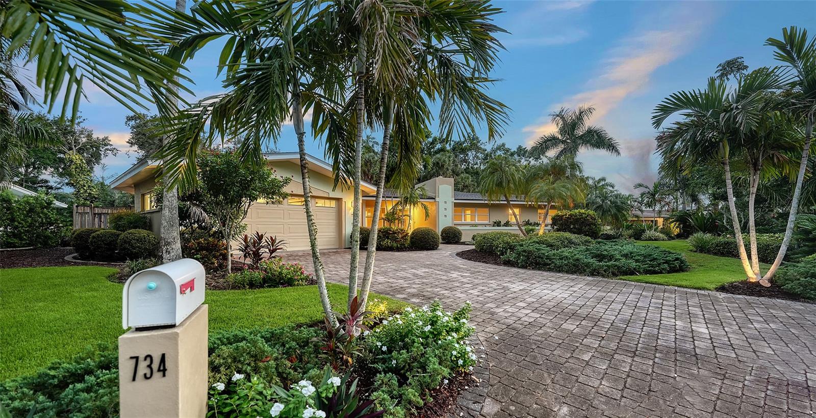 Image 3 of 45 For 734 Indian Beach Circle