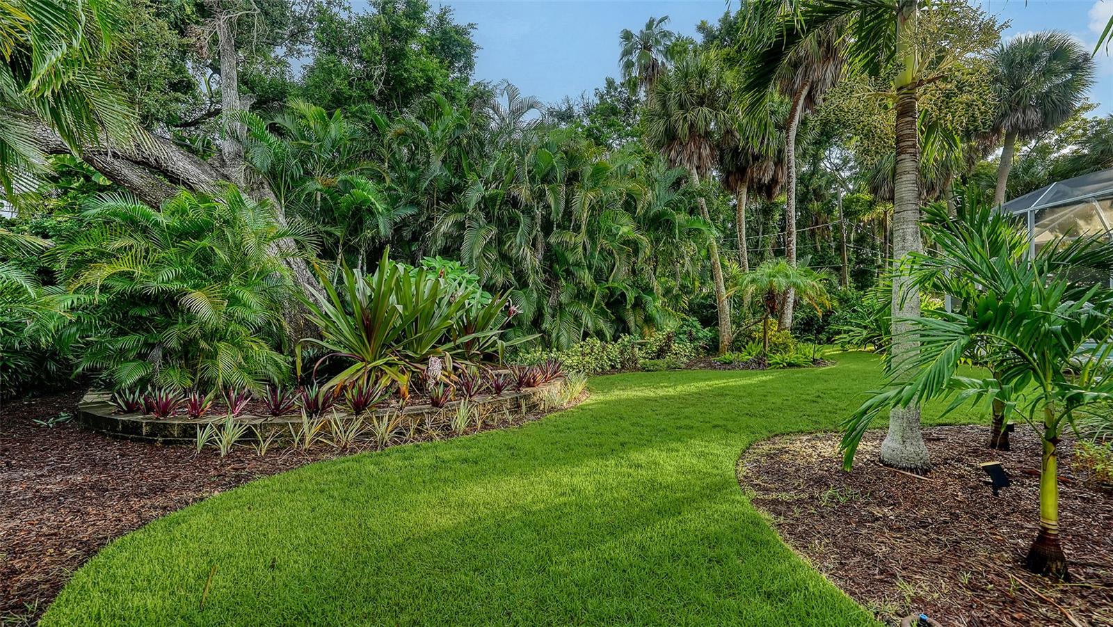 Image 38 of 45 For 734 Indian Beach Circle