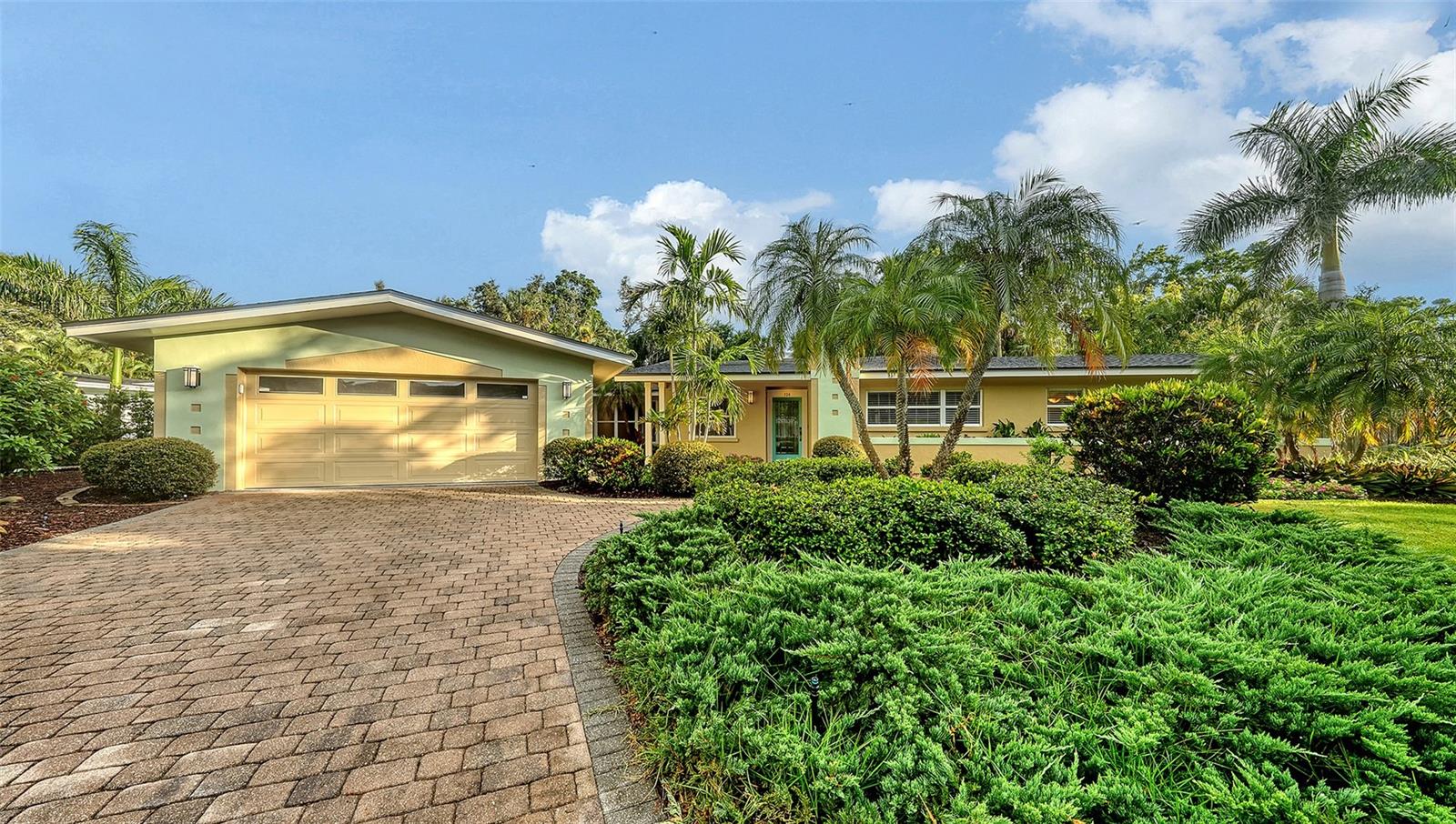 Image 43 of 45 For 734 Indian Beach Circle