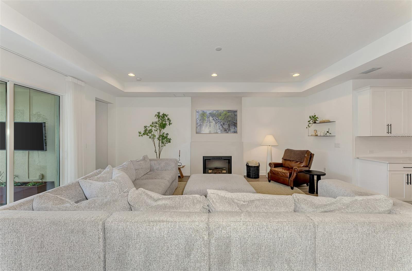 Image 14 of 54 For 4750 Antrim Drive