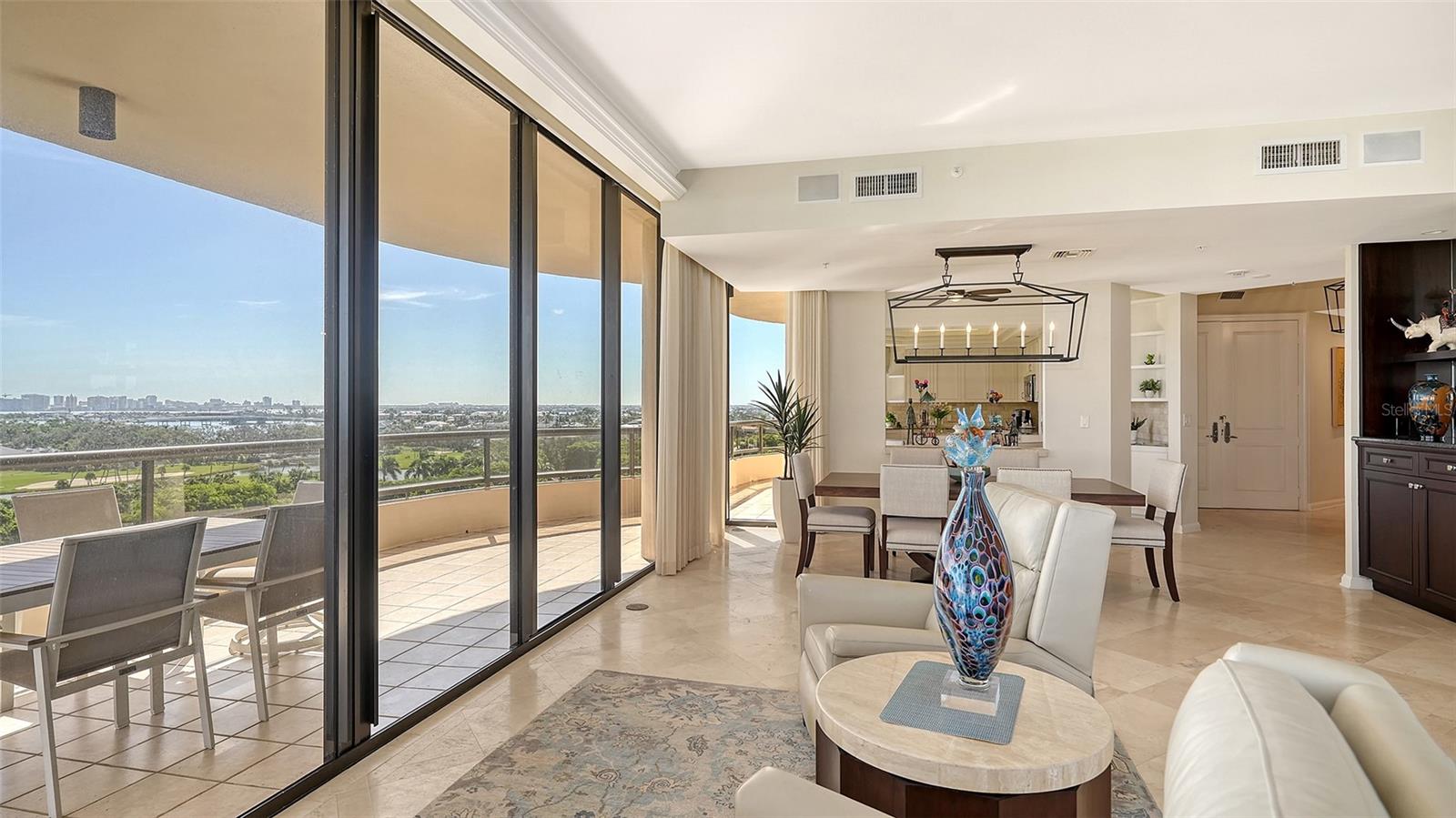 Image 10 of 67 For 435 L Ambiance Drive L707