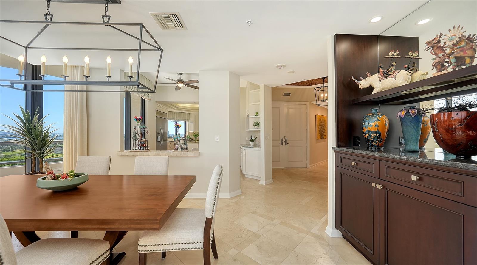 Image 18 of 67 For 435 L Ambiance Drive L707