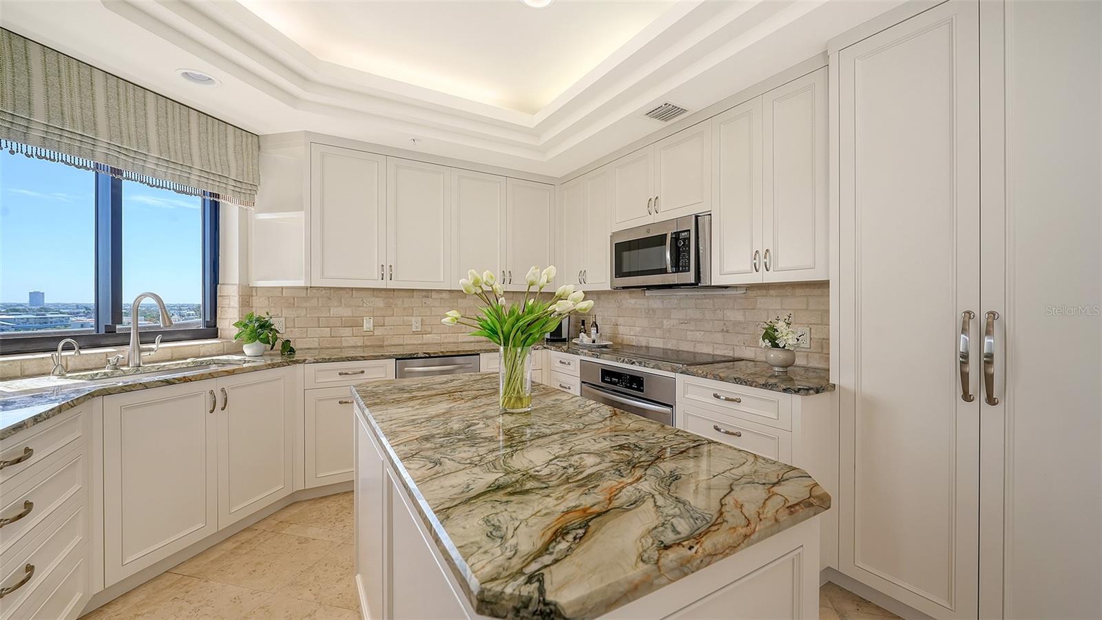 Image 26 of 67 For 435 L Ambiance Drive L707