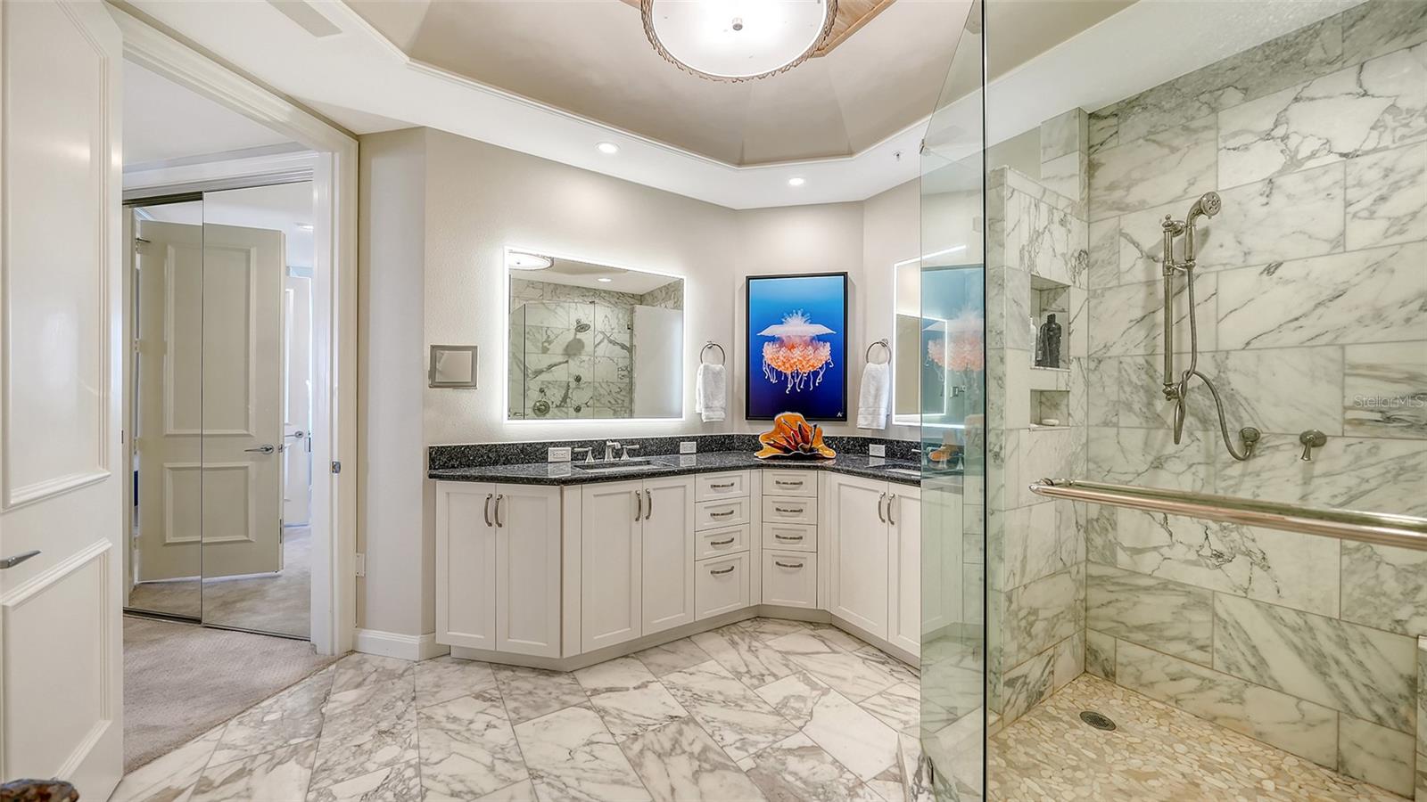 Image 36 of 67 For 435 L Ambiance Drive L707