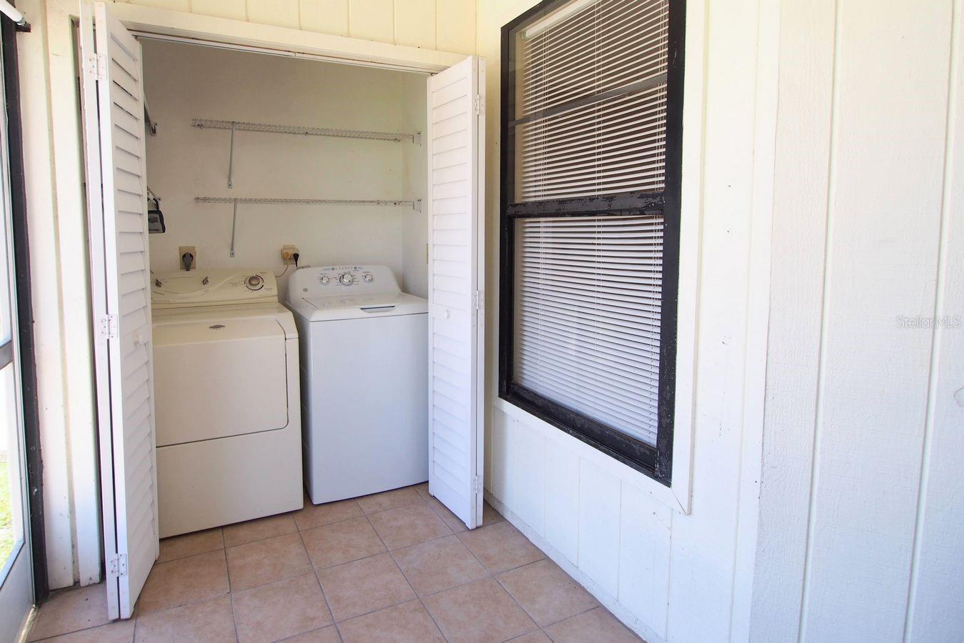 Image 26 of 30 For 618 45th Street E