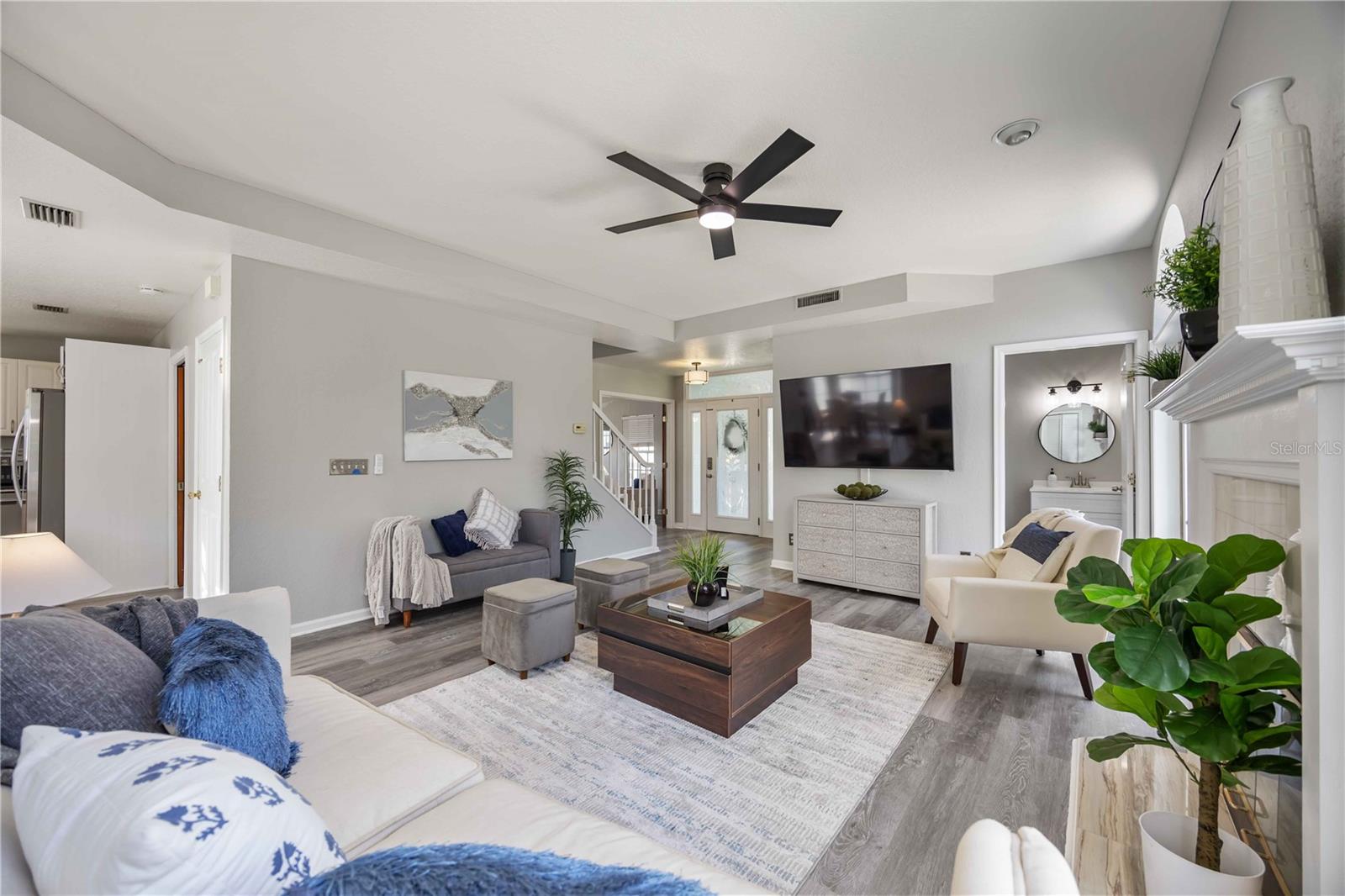 Image 13 of 66 For 13951 Harbor View Drive