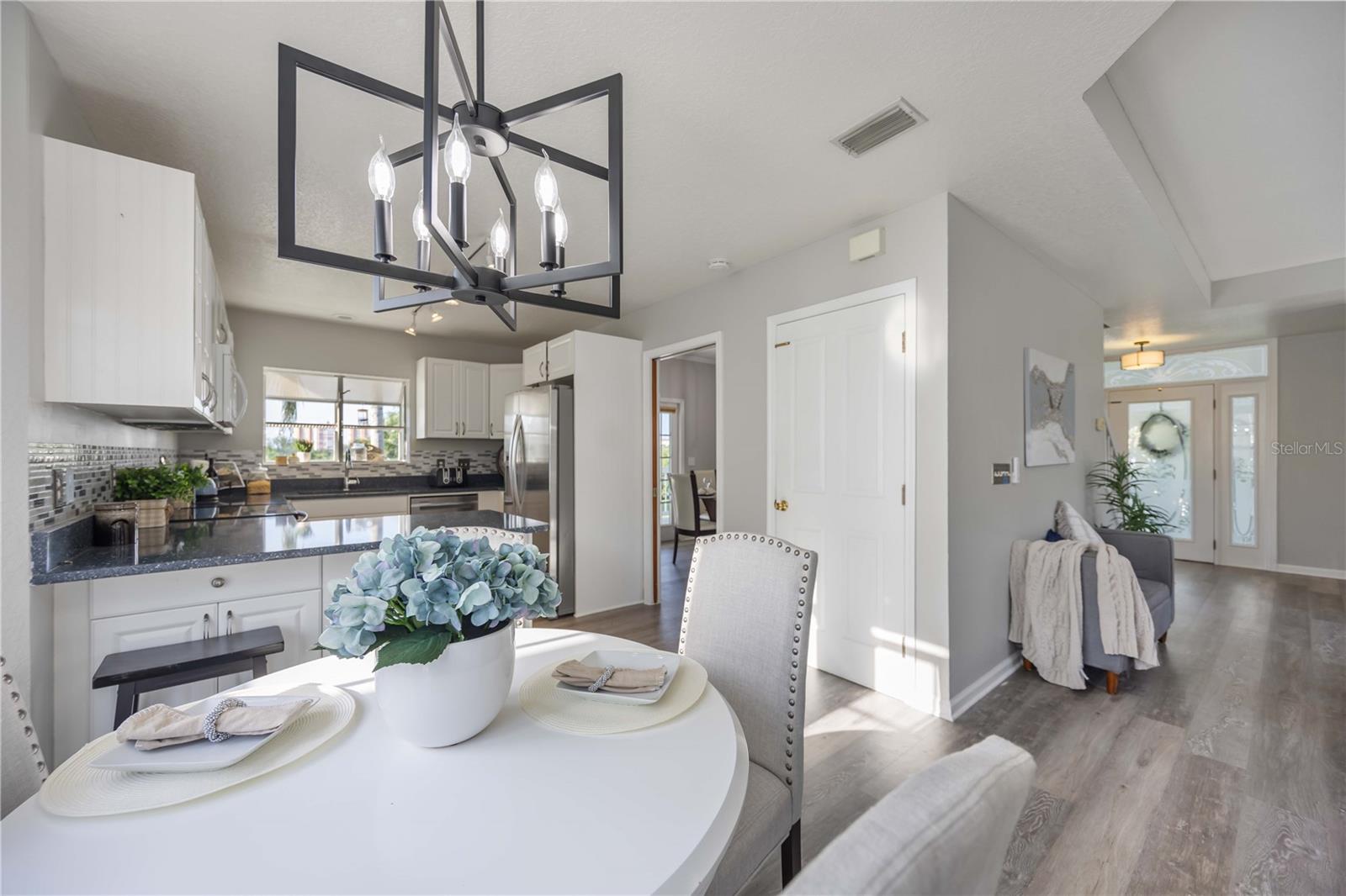 Image 16 of 66 For 13951 Harbor View Drive