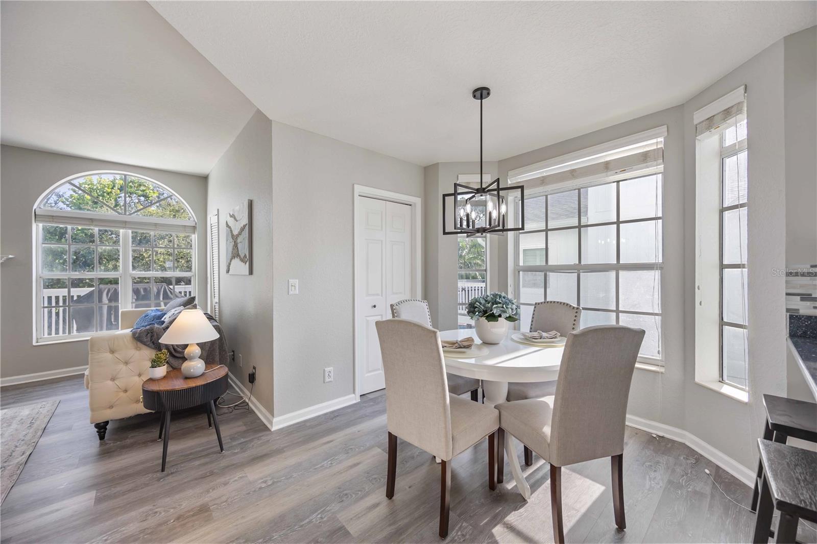 Image 17 of 66 For 13951 Harbor View Drive