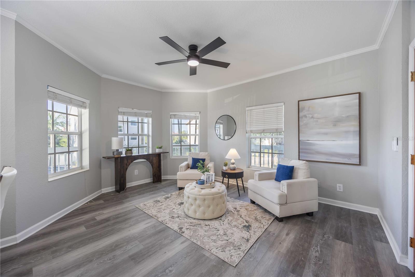 Image 26 of 66 For 13951 Harbor View Drive