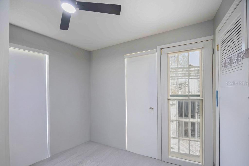 Image 30 of 66 For 13951 Harbor View Drive