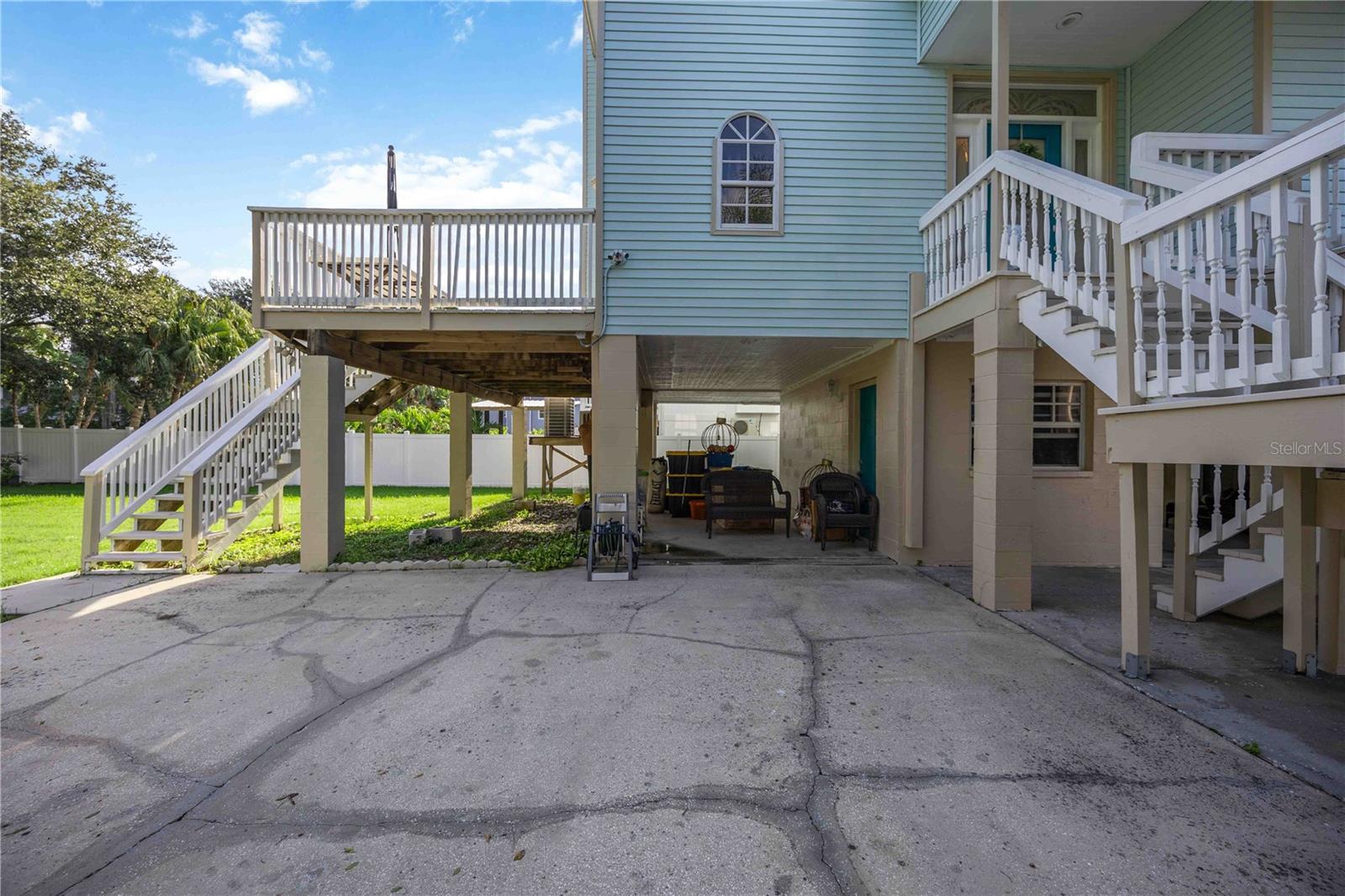 Image 47 of 66 For 13951 Harbor View Drive