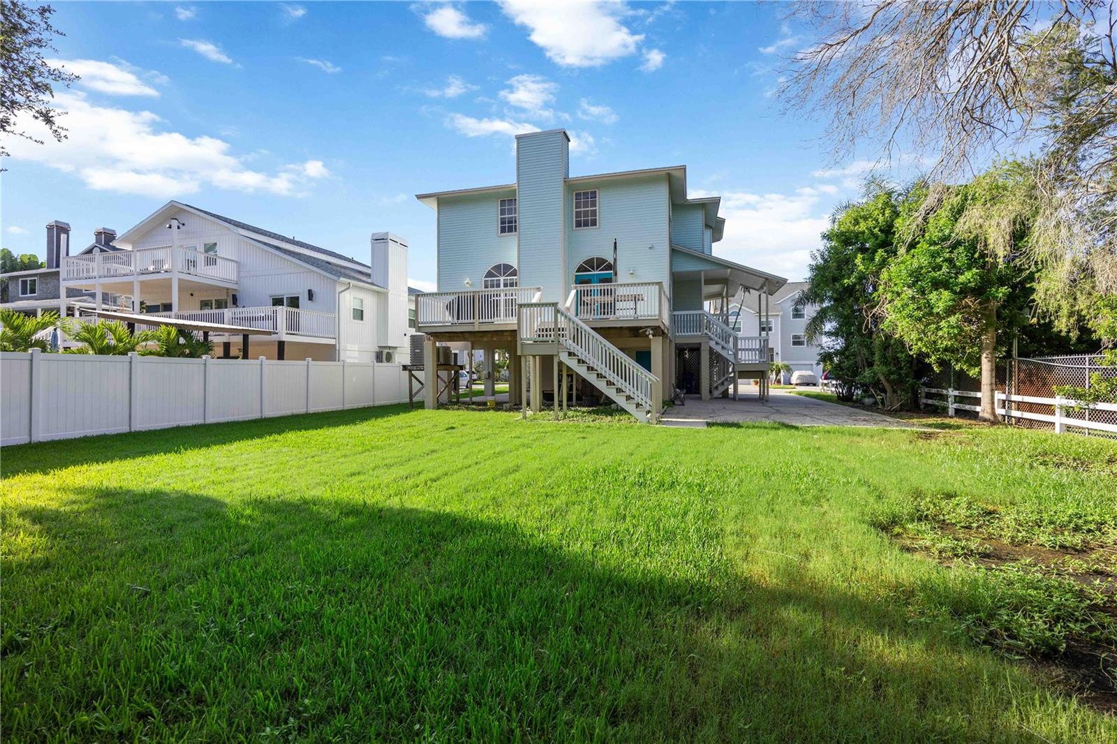 Image 51 of 66 For 13951 Harbor View Drive