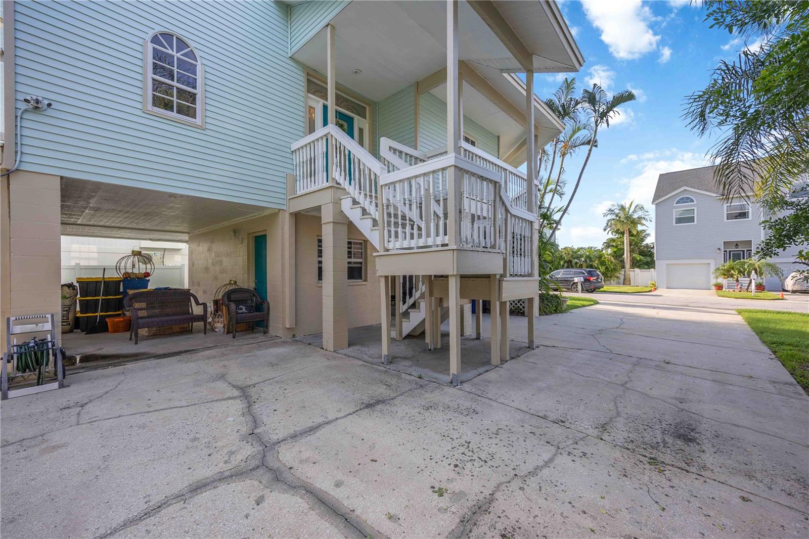 Image 6 of 66 For 13951 Harbor View Drive