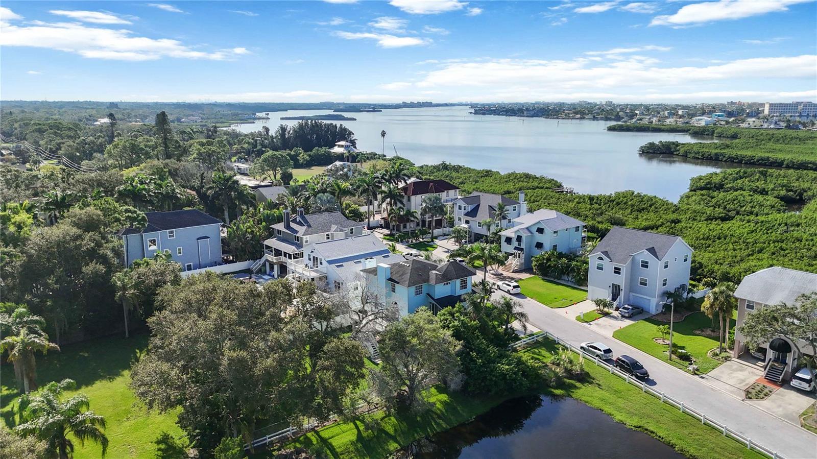 Image 64 of 66 For 13951 Harbor View Drive