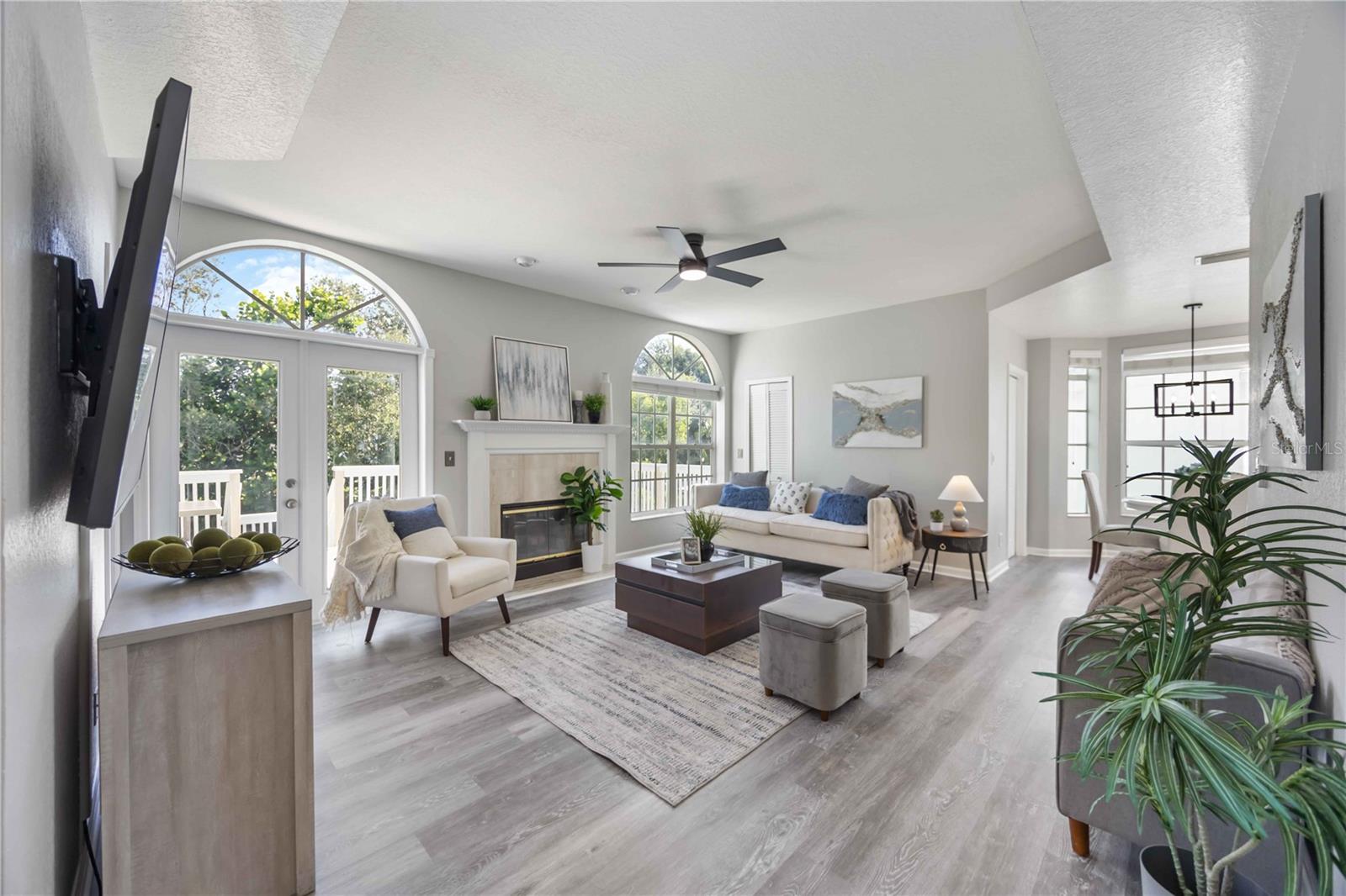 Image 9 of 66 For 13951 Harbor View Drive