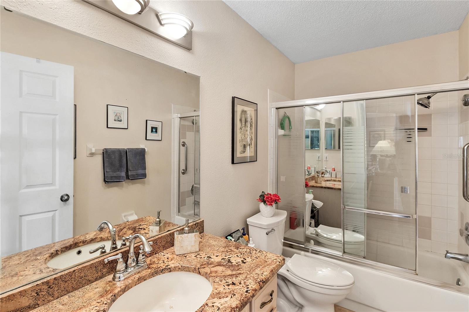 Image 21 of 33 For 4527 Hamlets Grove Drive