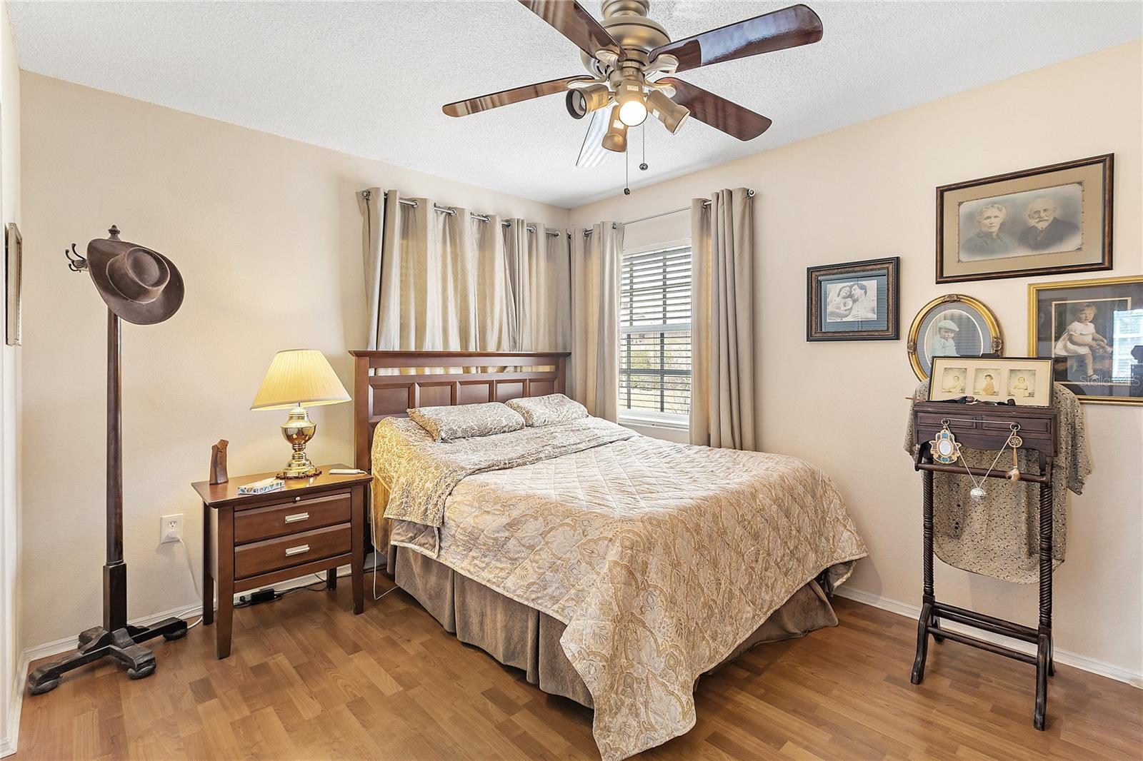 Image 22 of 33 For 4527 Hamlets Grove Drive