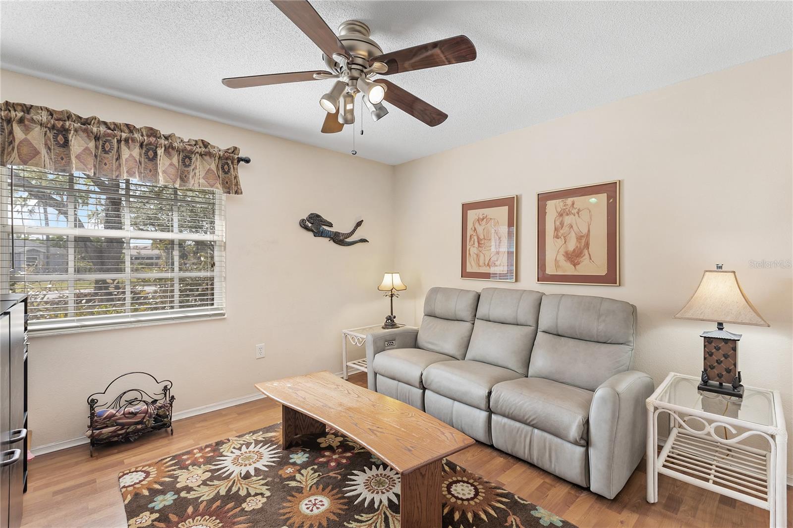 Image 23 of 33 For 4527 Hamlets Grove Drive