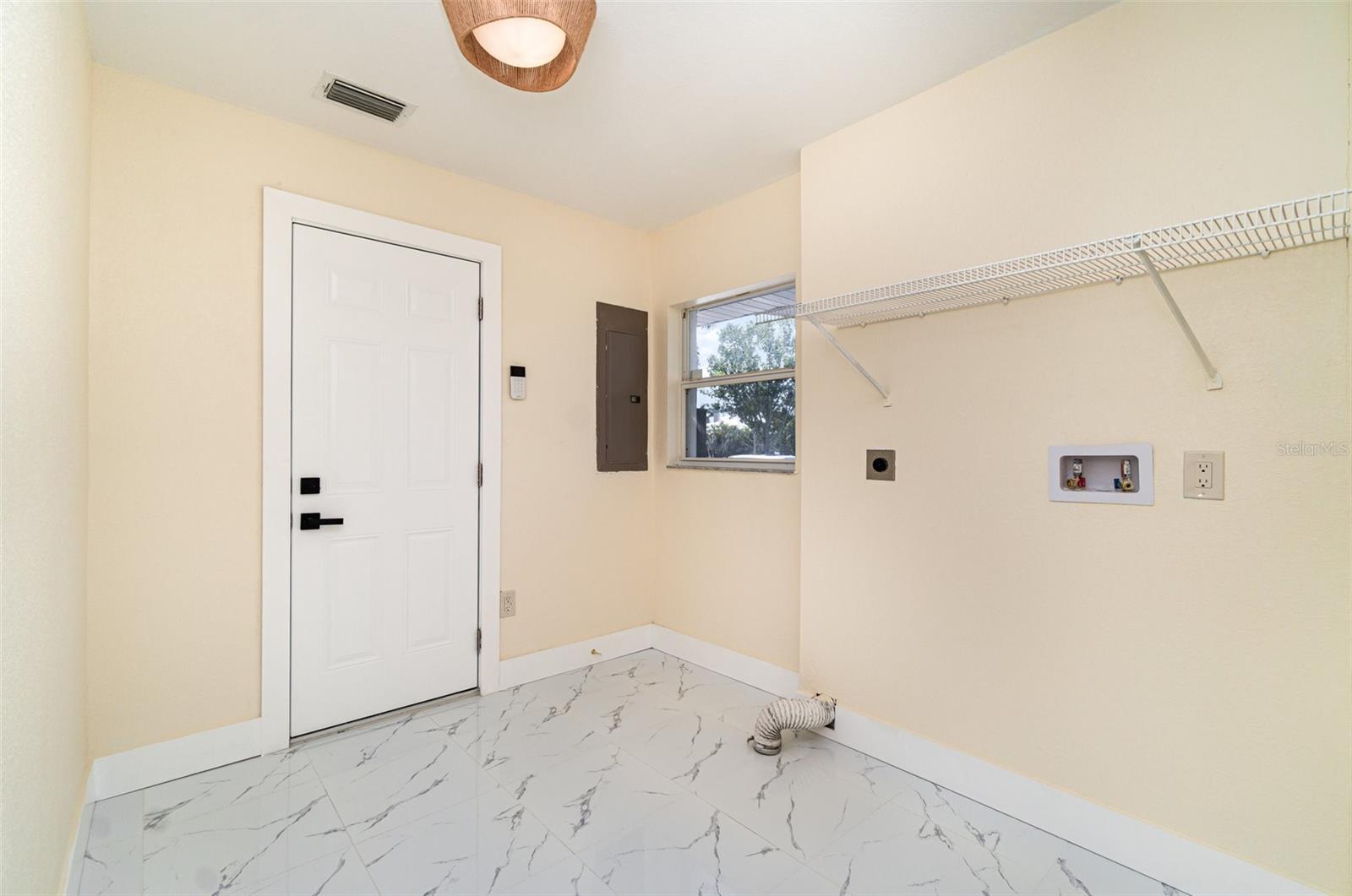 Image 37 of 50 For 625 Olympia Avenue