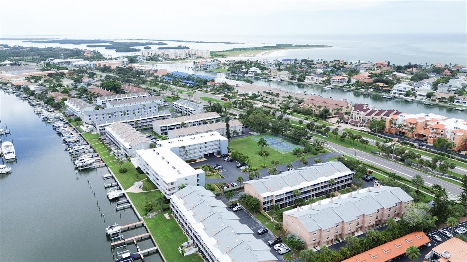 Image 3 of 28 For 637 Pinellas Bayway S 204