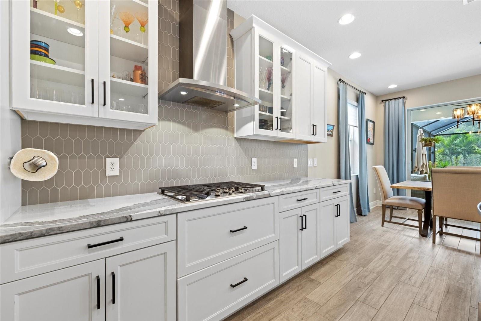 Image 12 of 50 For 16750 Savory Mist Circle