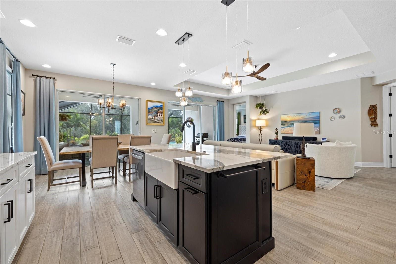 Image 13 of 50 For 16750 Savory Mist Circle