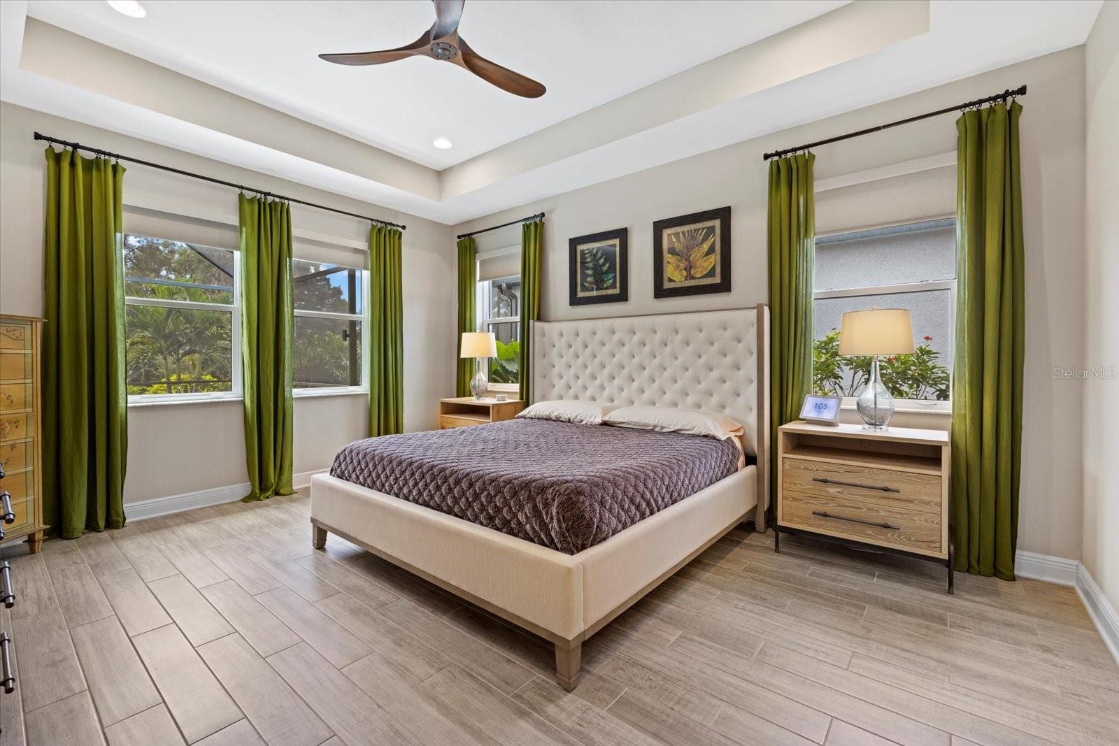 Image 15 of 50 For 16750 Savory Mist Circle