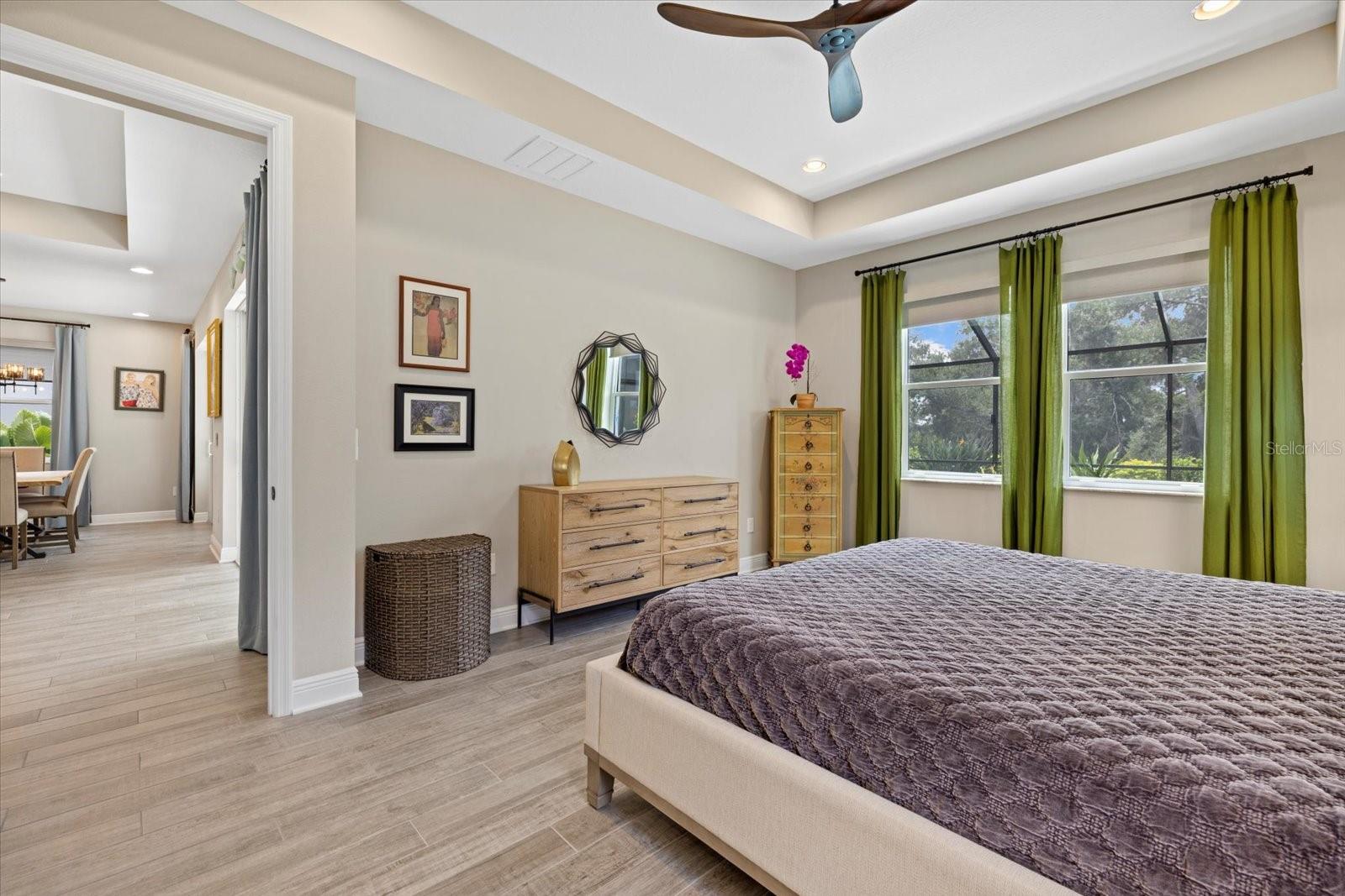 Image 16 of 50 For 16750 Savory Mist Circle