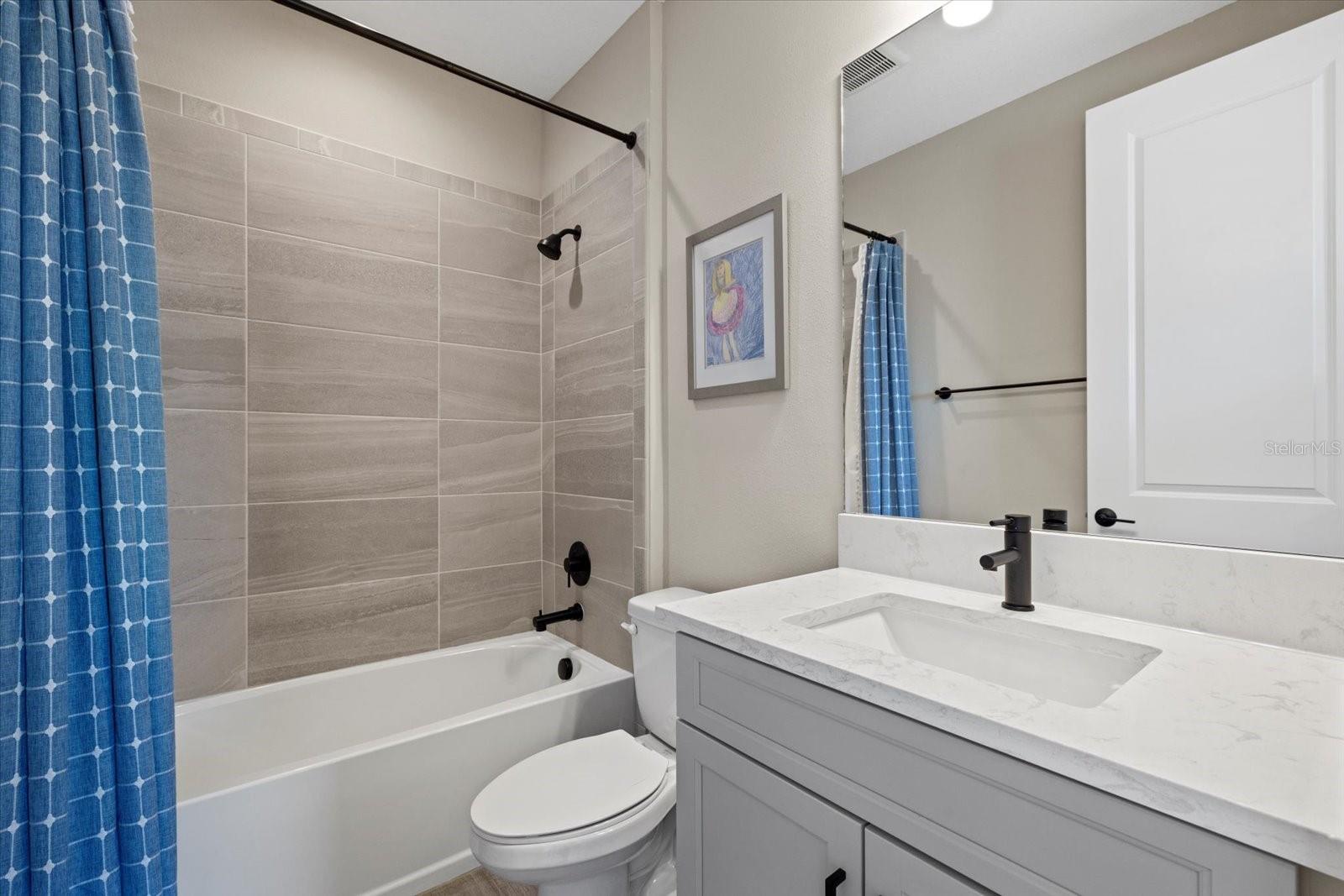 Image 36 of 50 For 16750 Savory Mist Circle