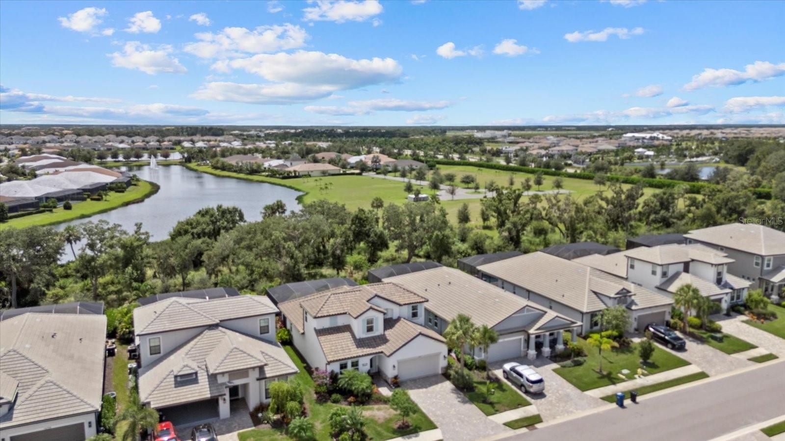 Image 40 of 50 For 16750 Savory Mist Circle