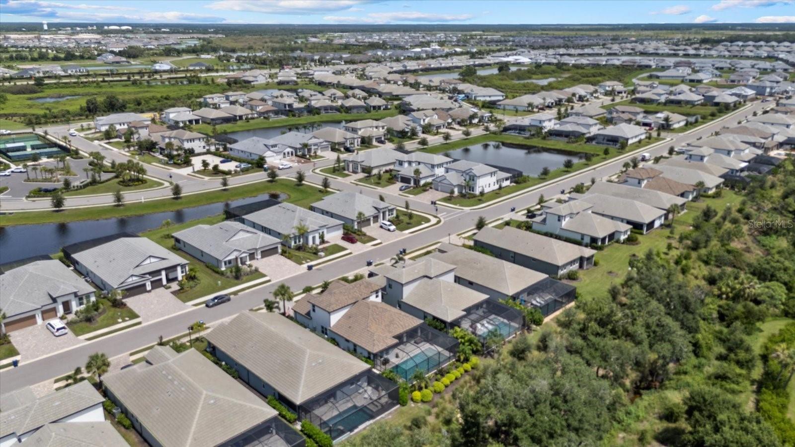 Image 43 of 50 For 16750 Savory Mist Circle