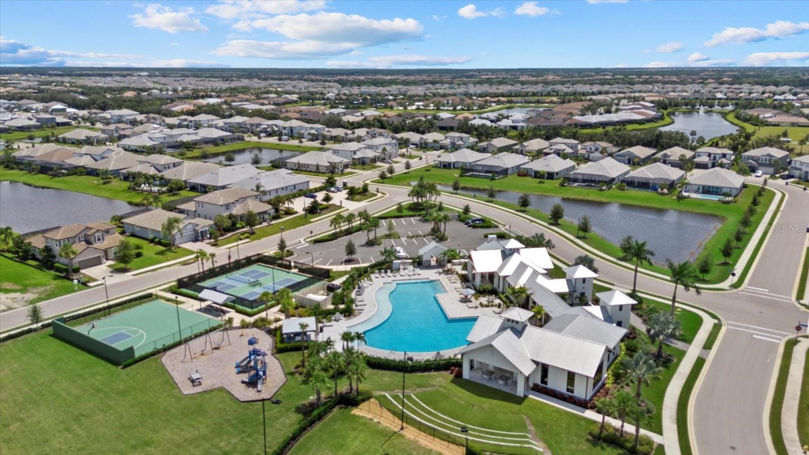 Image 49 of 50 For 16750 Savory Mist Circle