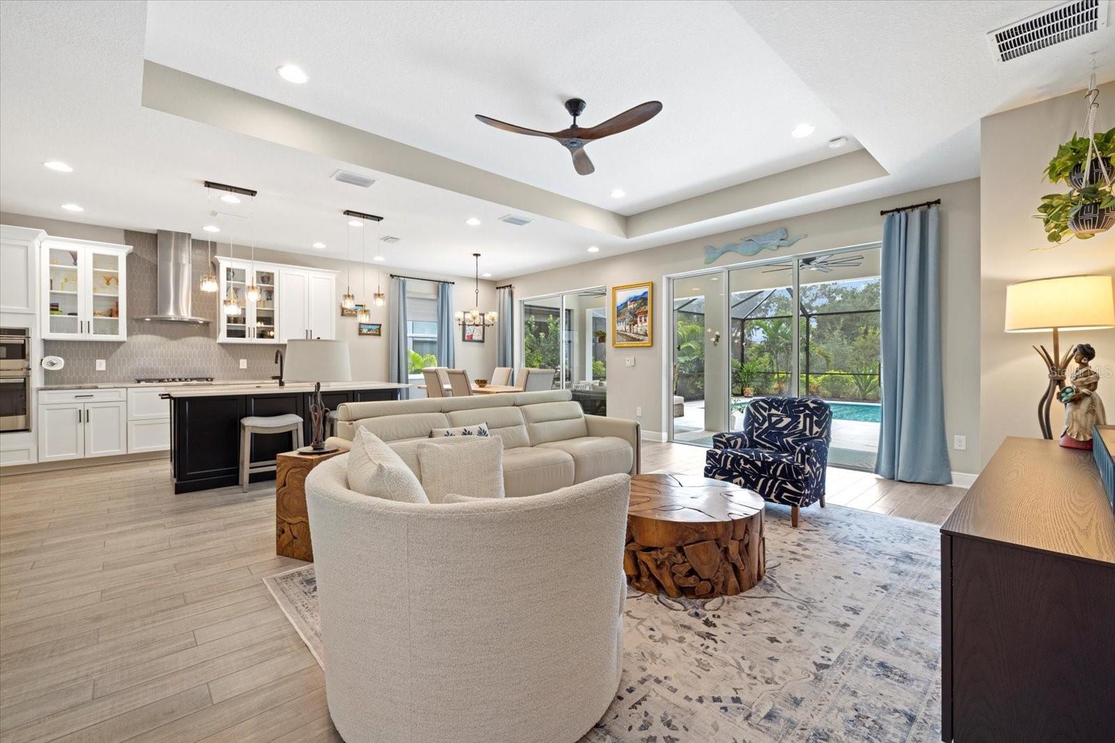 Image 5 of 50 For 16750 Savory Mist Circle