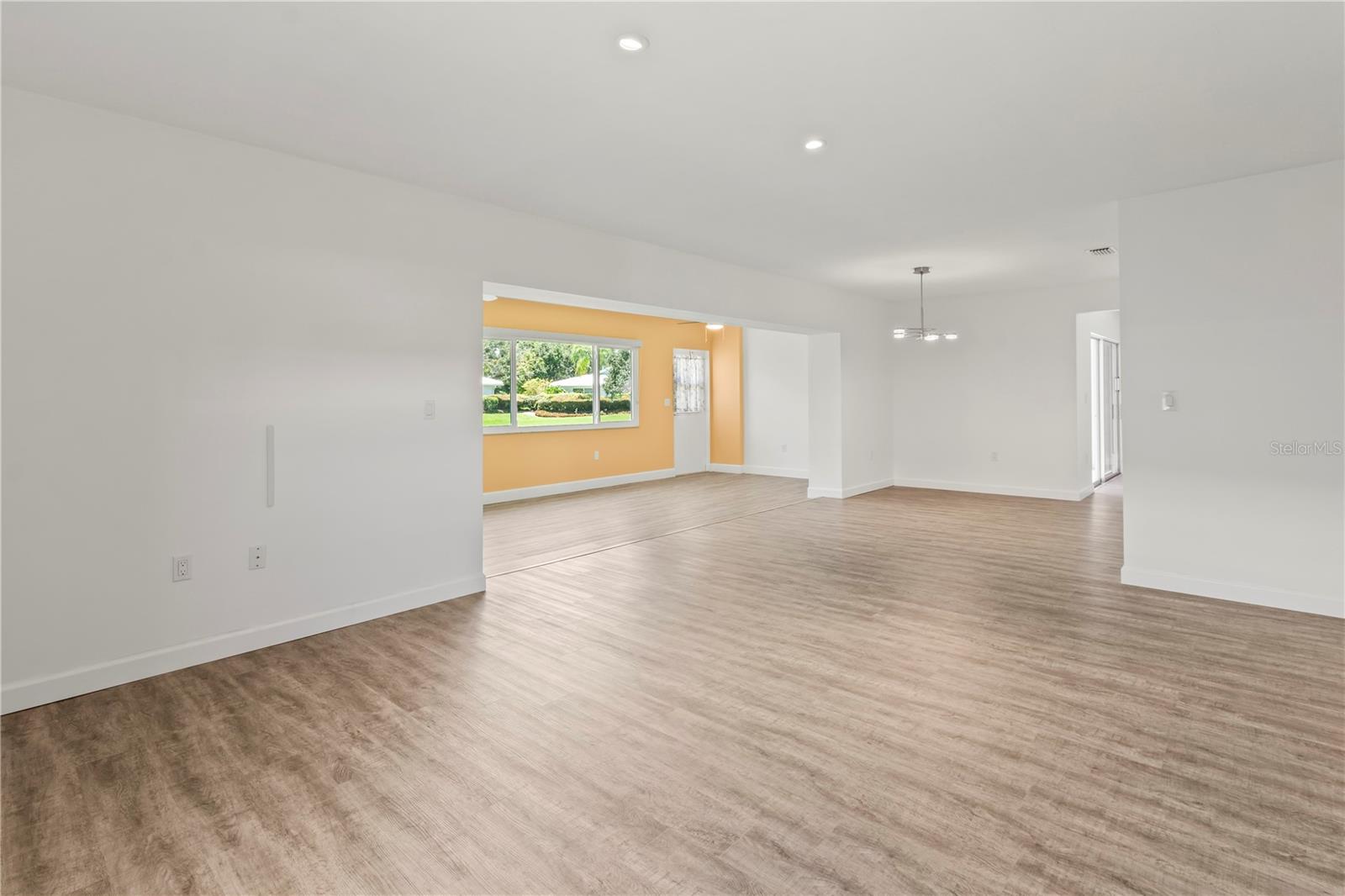 Image 10 of 63 For 6913 8th Avenue W