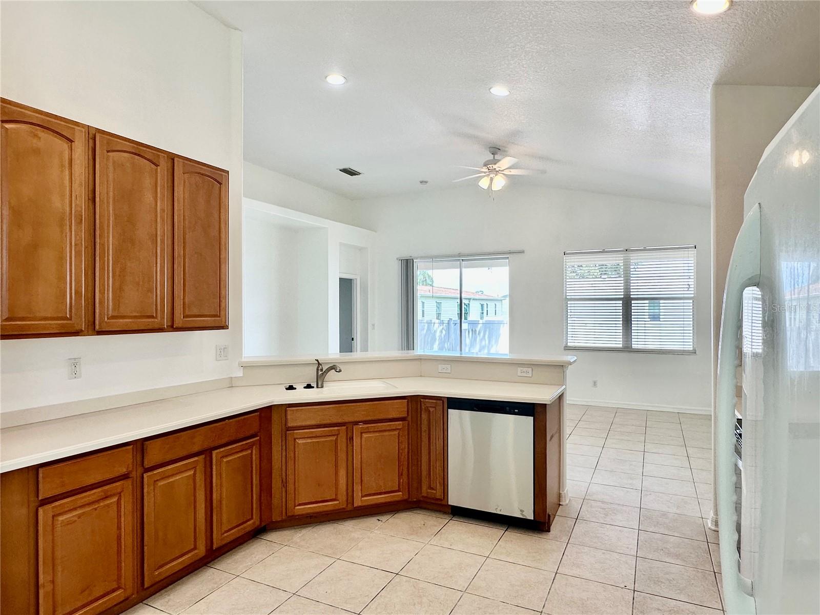 Image 13 of 48 For 5223 58th Terrace E