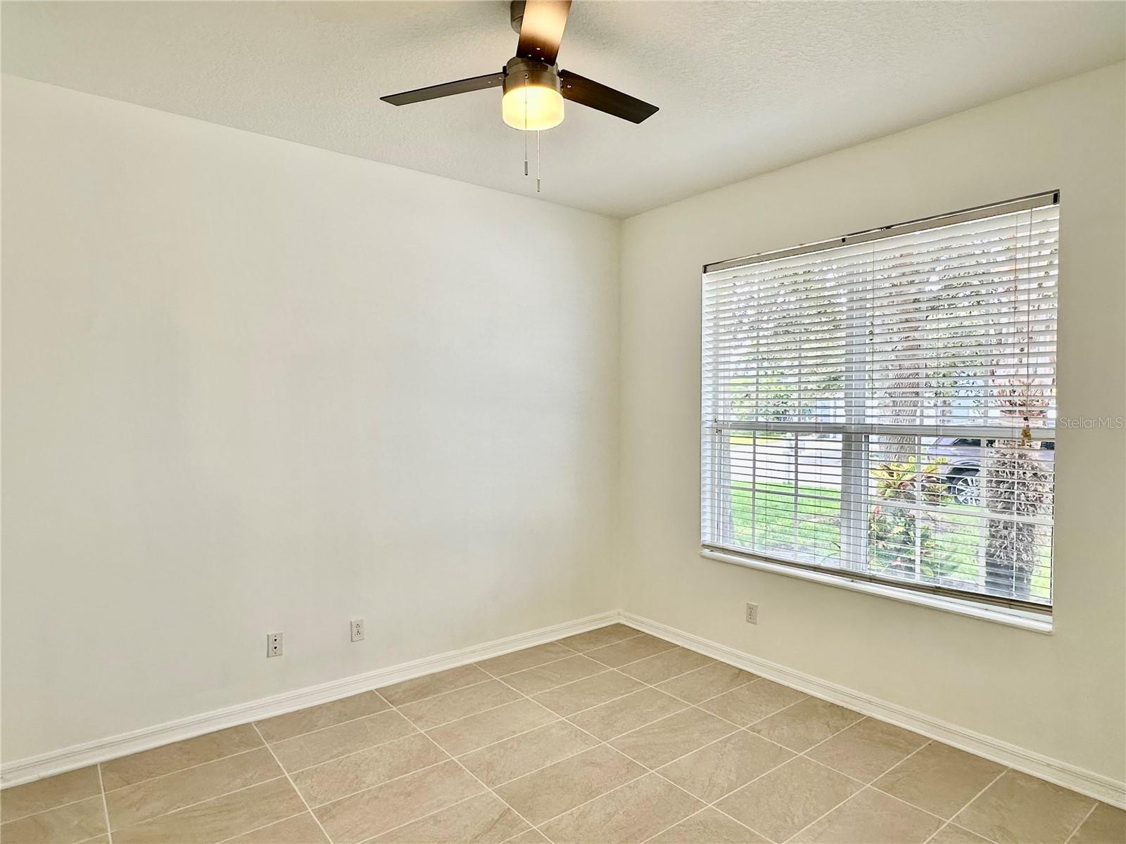 Image 20 of 48 For 5223 58th Terrace E