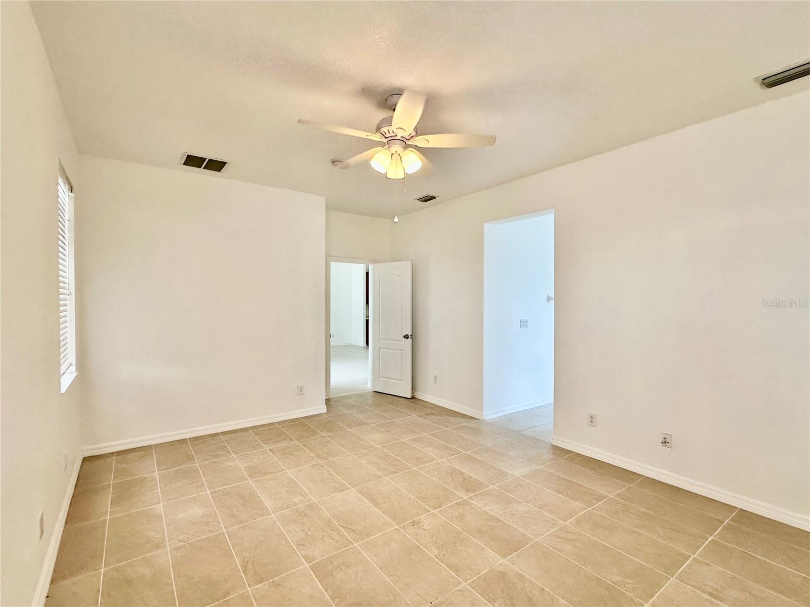 Image 22 of 48 For 5223 58th Terrace E