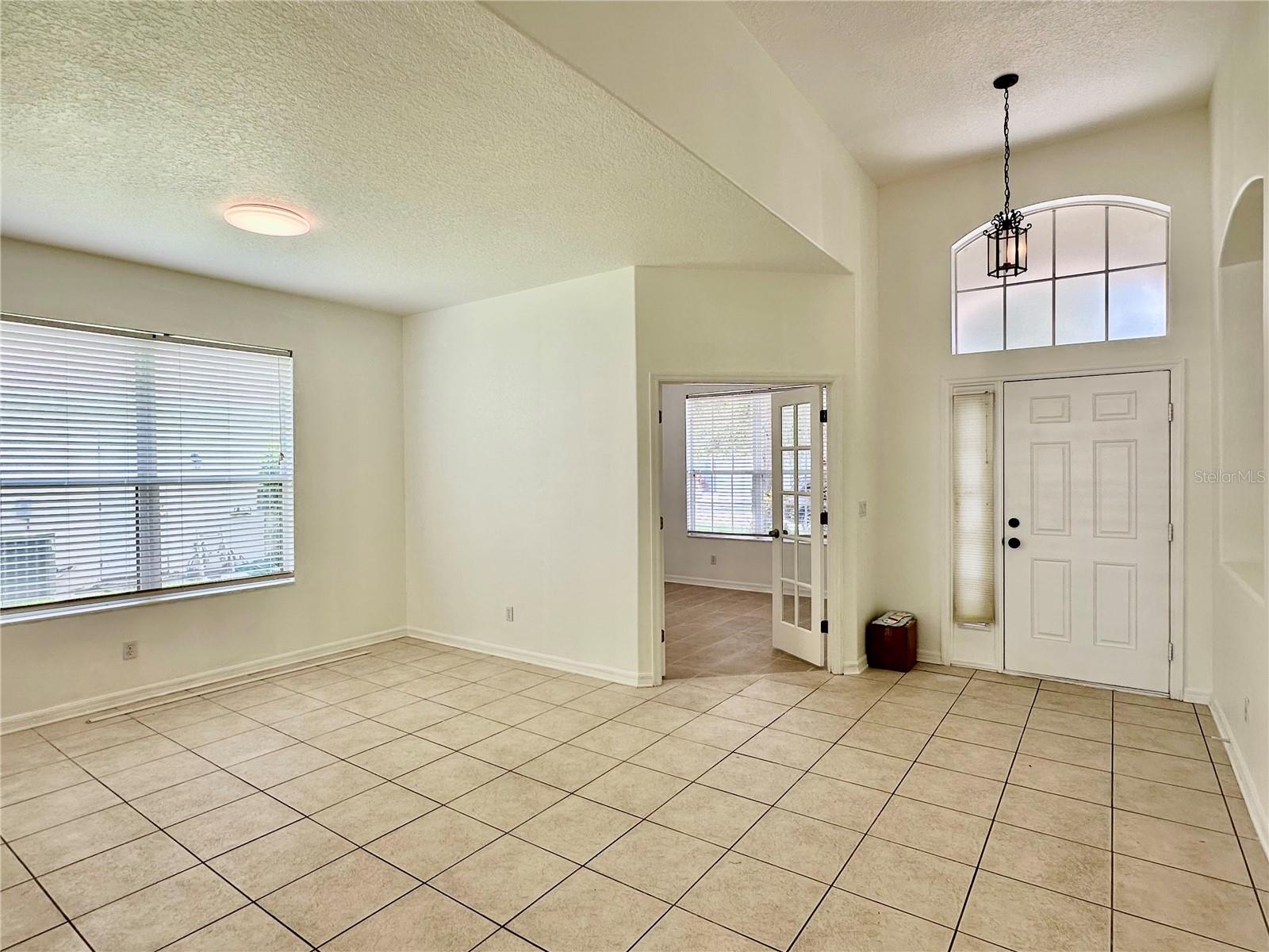 Image 3 of 48 For 5223 58th Terrace E